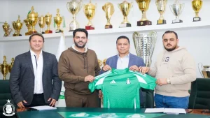 أهلي طرابلس يشترط عودة حسام البدري قبل استئناف الدوري لكرة القدم