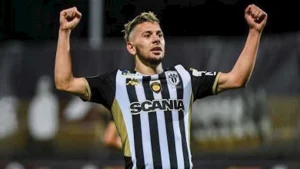 تفاصيل مثيرة حول مفاوضات الزمالك مع لاعب نادي أنجيه الفرنسي تكشفها مصادر مؤكدة