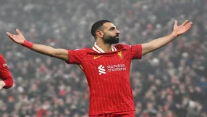 ليفربول يعلن تفاصيل تمديد عقد لاعب الفريق بعد نجاحات صلاح المبهرة