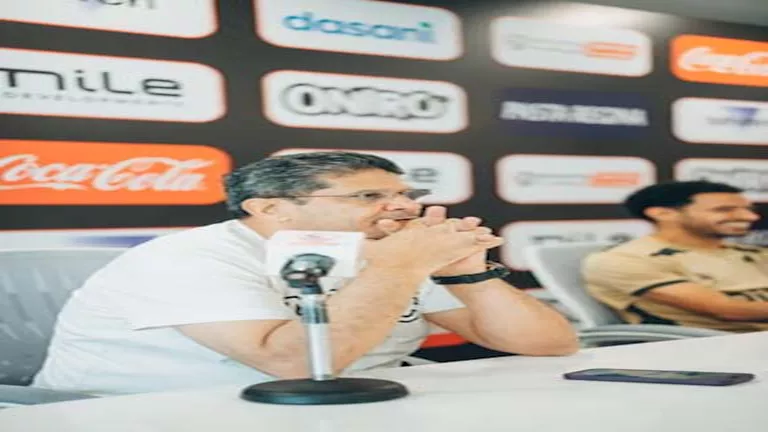 أيمن الرمادي يعلق بعد