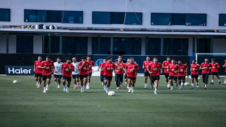 الأهلي يستعد لمباراة الافتتاح