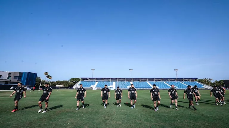 الأهلي يواصل تدريباته البدنية
