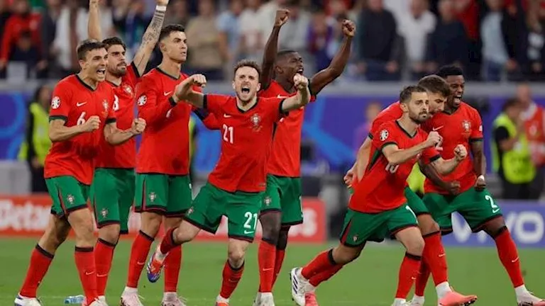 البرتغال تفوز على إسبانيا