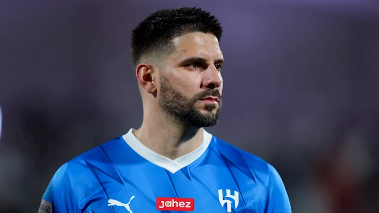 الهلال يتعرض لضربة قوية
