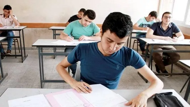 امتحان الشهادة الإعدادية يكشف