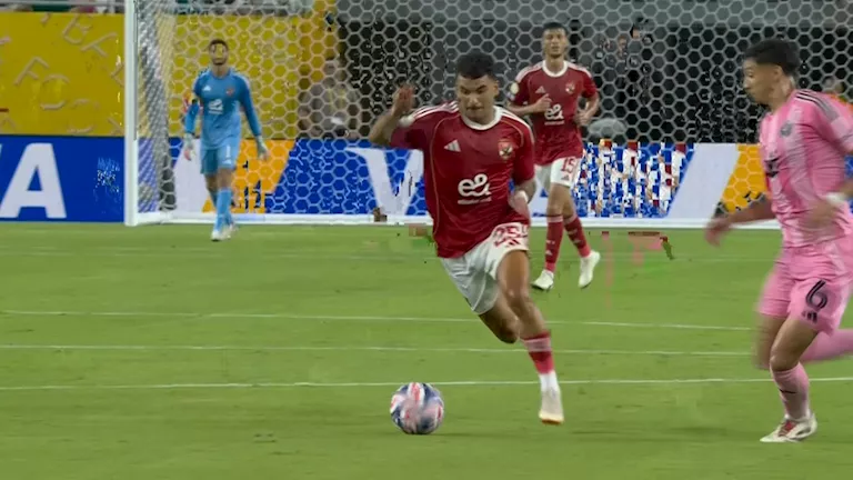 زاويه جديدة لمباراة الأهلي