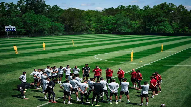 لاعب الأهلي يعود من الإصابة استعدادًا لمواجهة بورتو في كأس العالم للأندية