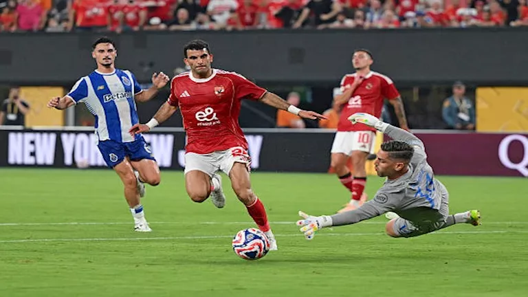 لاعب بورتو يتحدث بشكل مثير بعد تعادل فريقه مع الأهلي وعدم القدرة على الإيقاف