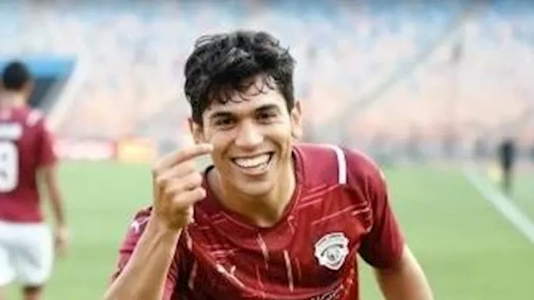 محمد شكري يكشف تفاصيل