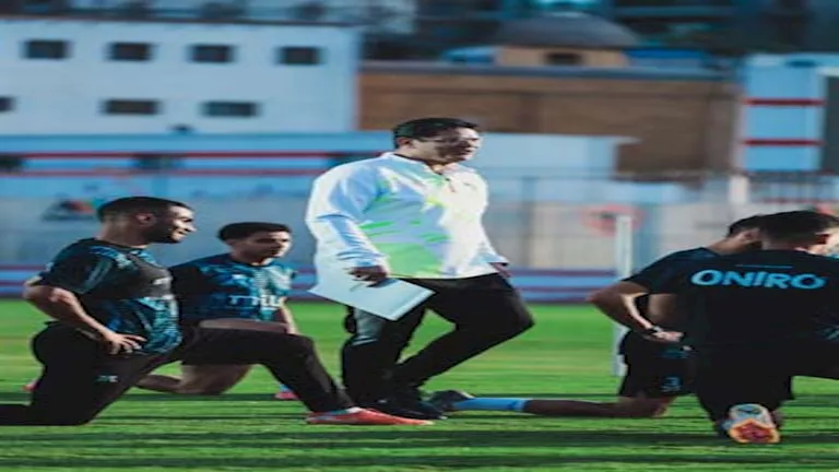 أيمن الرمادي يطلب مصالحة الجماهير ويكشف رأيه حول لاعبي الزمالك بعد الرحيل