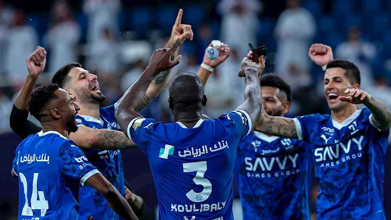 احتفال لاعبي الهلال بالانتصار على مان سيتي يظهر في 15 صورة مميزة