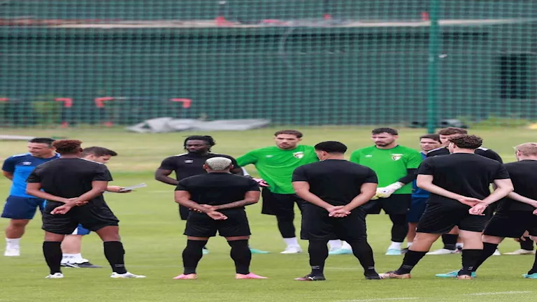 حارس الأهلي السابق يظهر في الصور الأولى خلال مران ناديه الجديد