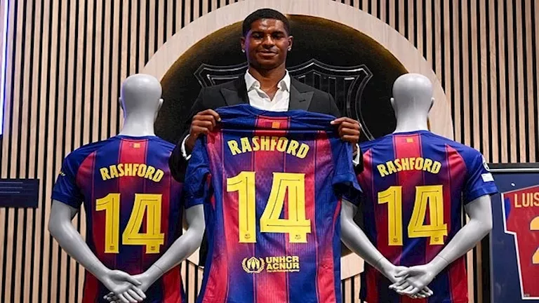 راشفورد يصل برشلونة في سيارة بـ 25 ألف جنيه بعد بيع اللامبورجيني