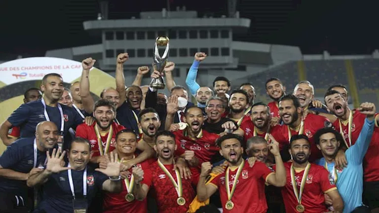 لحظات خالدة: 15 صورة تحتفل بتتويج الأهلي بلقب دوري أبطال أفريقيا العاشر