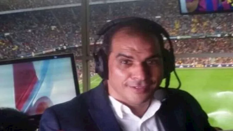 معلق مباراة الأهلي والملعب التونسي يتعرض لموقف طريف أثناء البث المباشر
