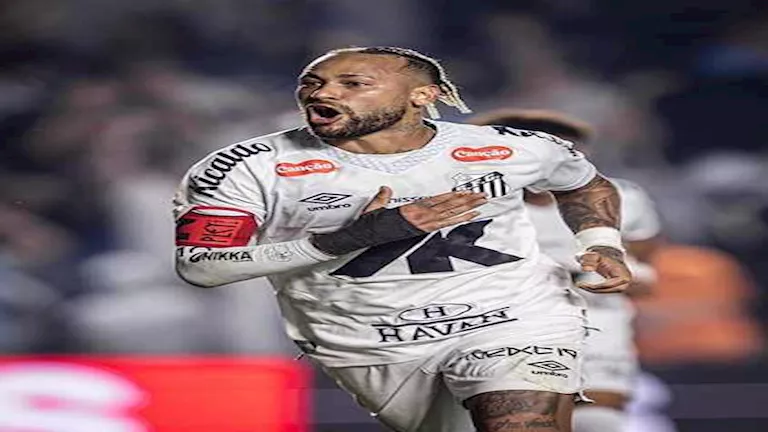 نيمار يقود سانتوس لفوز قاتل على فلامنجو بهدف متأخر في الدوري